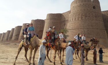 "Indus Valley Tour: Explore the Picturesque North of Pakistan on an Adventure"