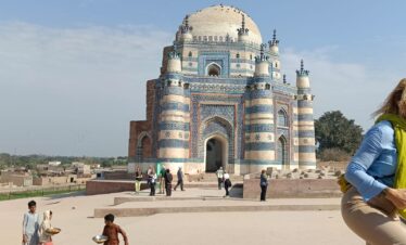 "Indus Valley Tour: Explore the Picturesque North of Pakistan on an Adventure"