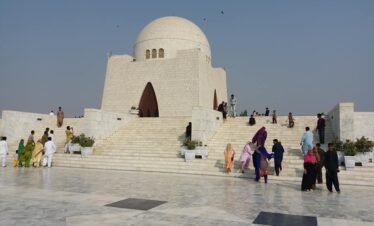 "Indus Valley Tour: Explore the Picturesque North of Pakistan on an Adventure"