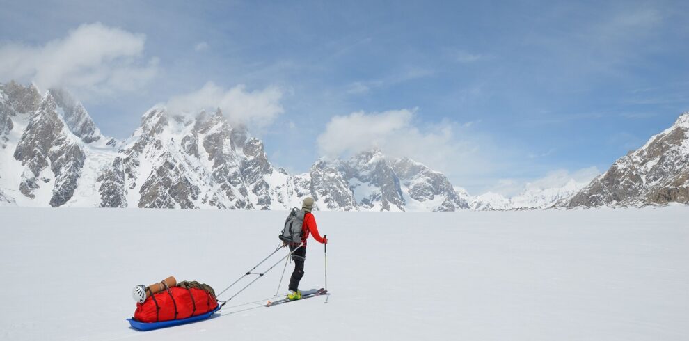 SKI TOURING IN PAKISTAN