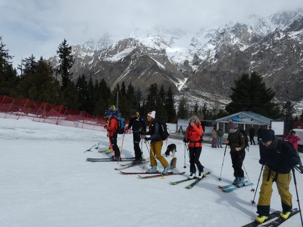 SKI TOURING IN PAKISTAN