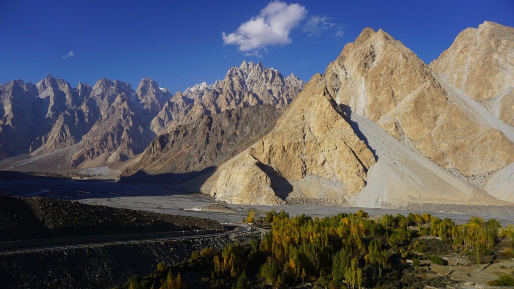 SHIMSHAL PASS – PAMIR TREK