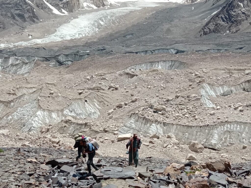 TIRCHMIR BASE CAMP TREK