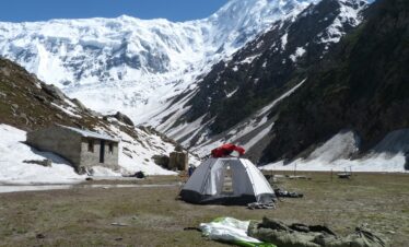 RAKAPOSHI BASE CAMP TREK