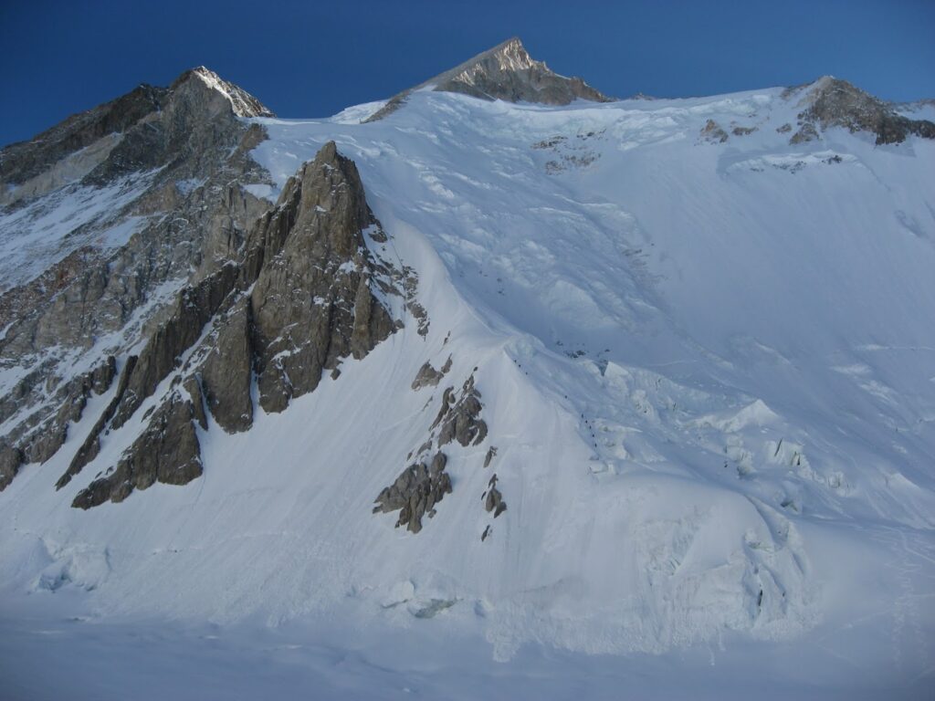 GASHERBRUM II CLIMBING EXPEDITION